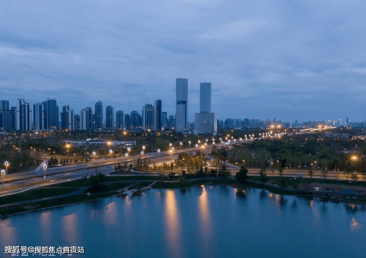 �ɶ��·���ε�������ǻ�԰����Ŀ����