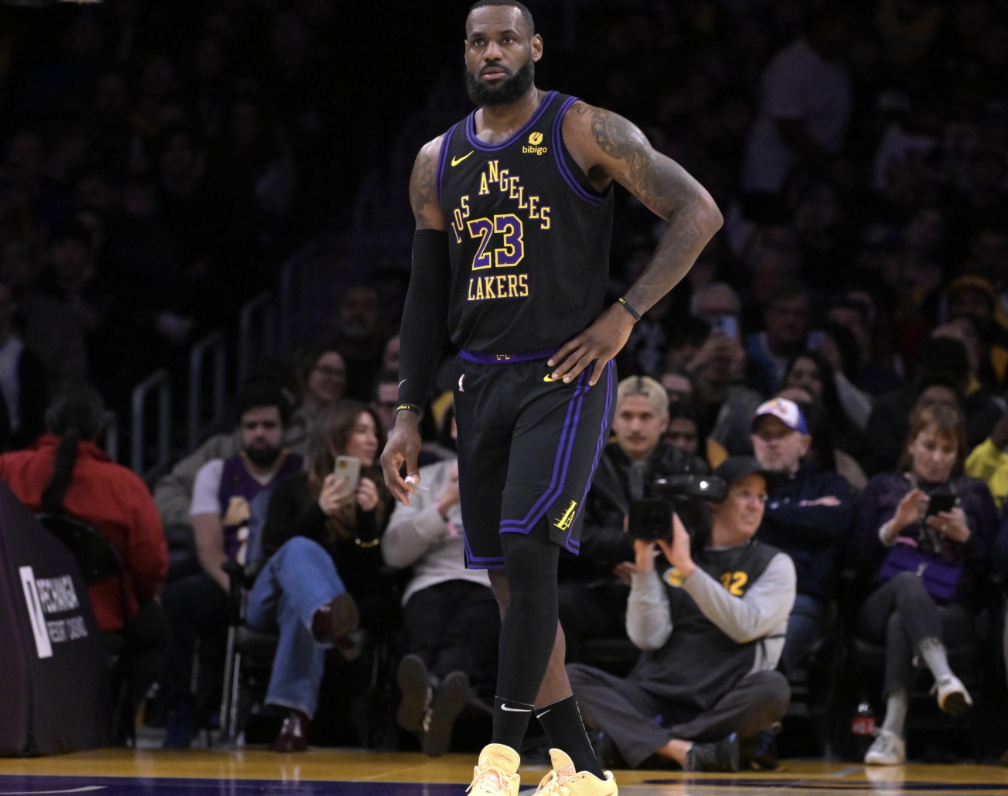 NBA全明星投票结果出炉：字母哥终结詹皇票王7连庄 生涯首度当选