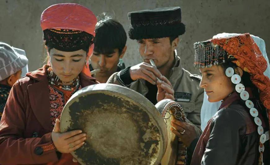 五月新疆旅游怎么样？南疆旅游路线怎么安排比较合理？