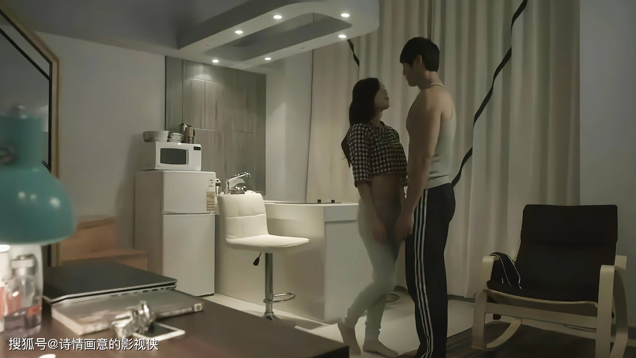 韩国大尺度电影《新建文件夹》：青春里的秘密与成长，携手共度的爱恋篇章