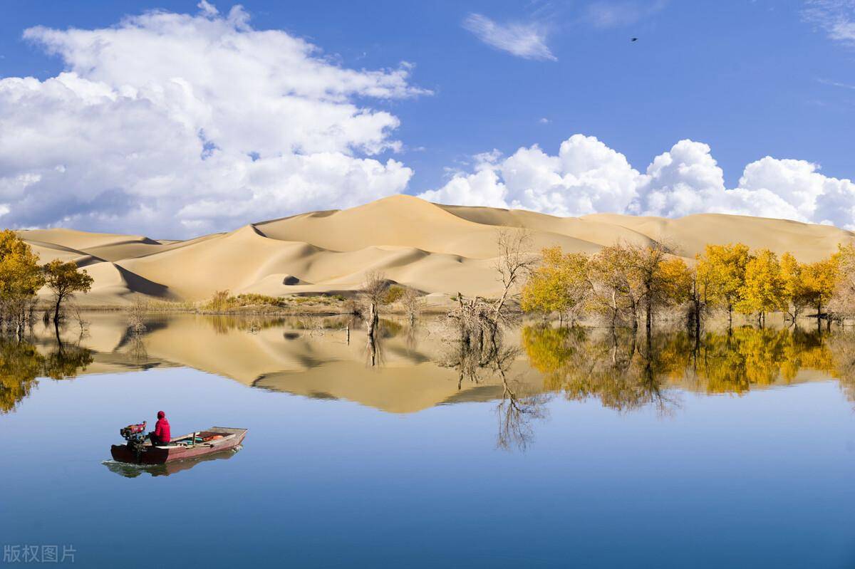 新疆明明不缺水，为何如此干旱？塔克拉玛干沙漠能变成绿洲吗？