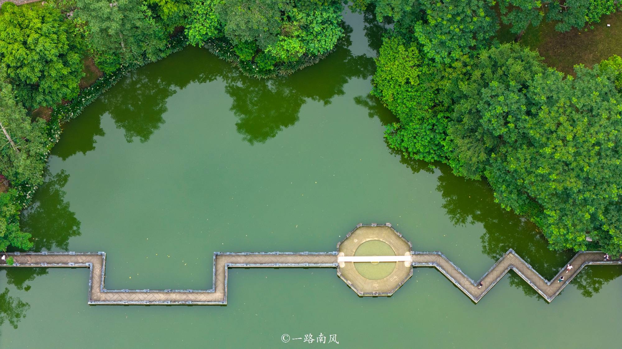 🌸【澳门今一必中一肖一码一肖】🌸_报告显示，服务类蓝领职业在深圳等一线城市集中度高