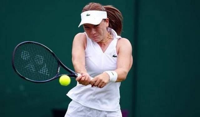 原创 30岁女网金花意外出局,华裔选手孙璐璐创造惊喜-孙璐个人照