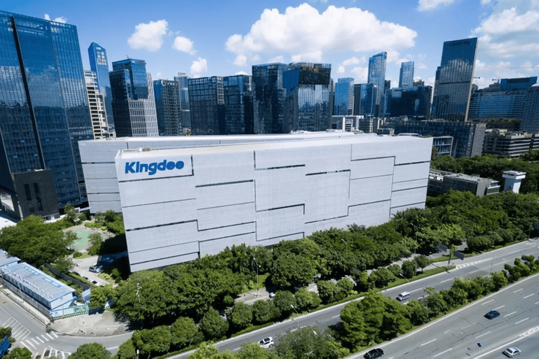 🔥WAIC24:大模型未来论坛揭开’未知边界’,桂韬与SeaAILab探讨’语言革命’,黄超揭示L 🔥WAIC24:大模型未来论坛揭开’未知边界’,桂韬与SeaAILab探讨’语言革命’,黄超揭示L