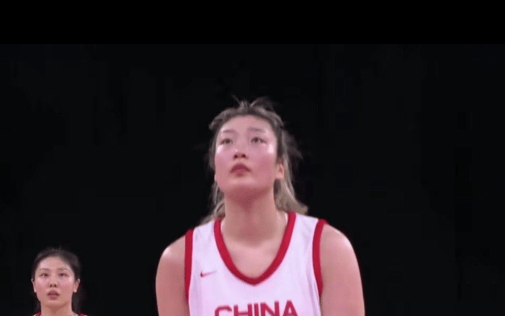 中国女篮输球因祸得福！两大王牌相助巴黎奥运，郑薇李梦摊牌了
