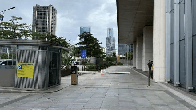 商家聚集Temu总部求解决,拼多多回应有何深意？