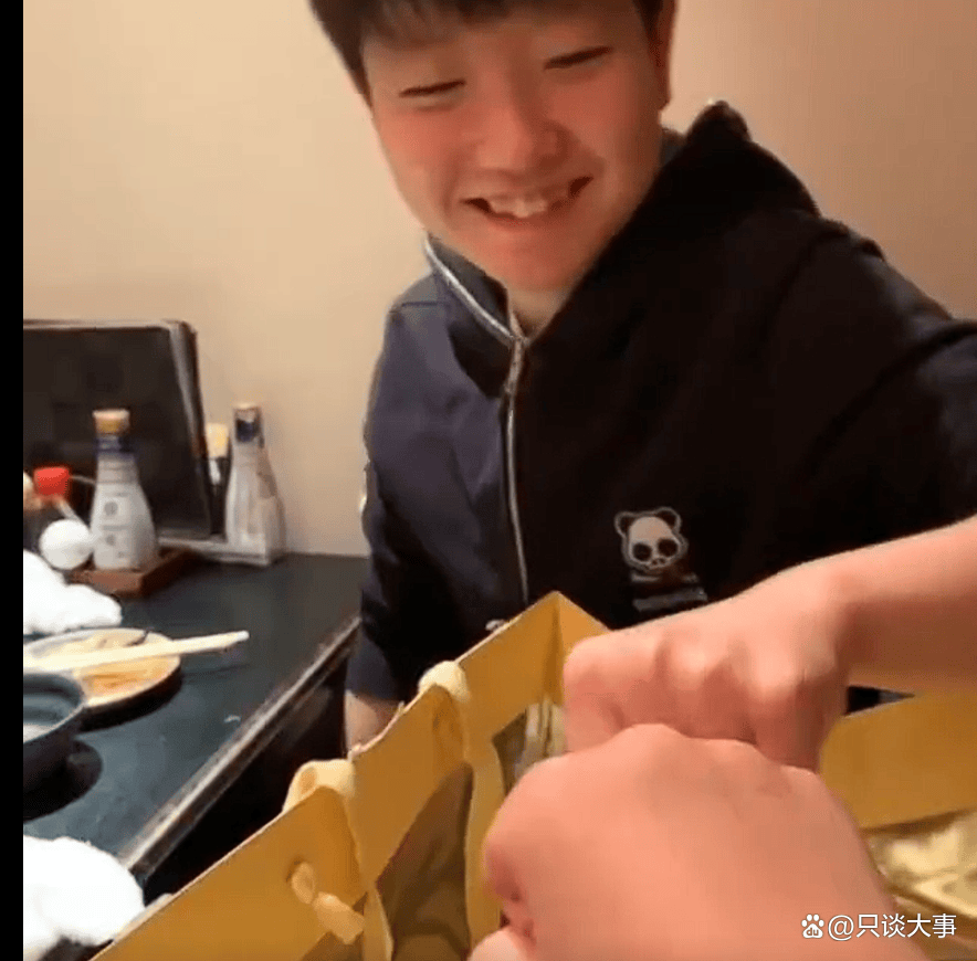原创断崖式领先！孙颖莎以9000分霸气占据世界乒坛女单第一宝座