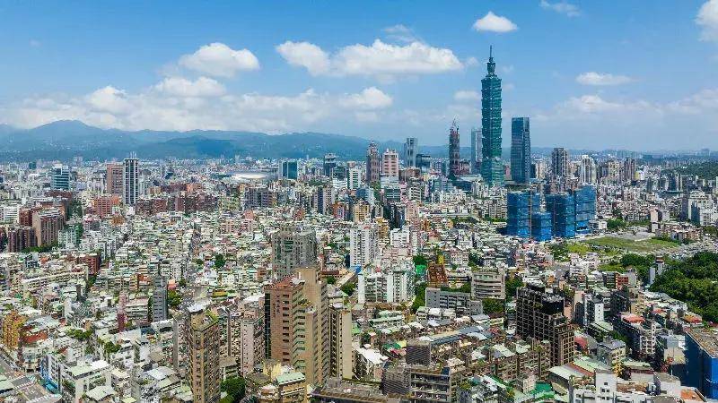 迫不及待想当首相，石破茂突然窜访台湾，警告中国收台后果