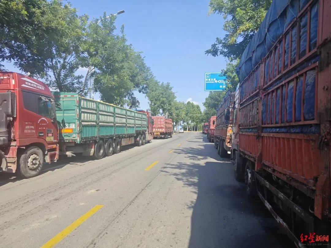 货车拉烂苹果到安德利果汁厂 公司称原料不良率