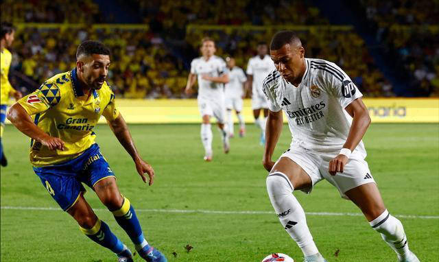 “五大联赛开局不凡四大冷门接连上演！欧冠、