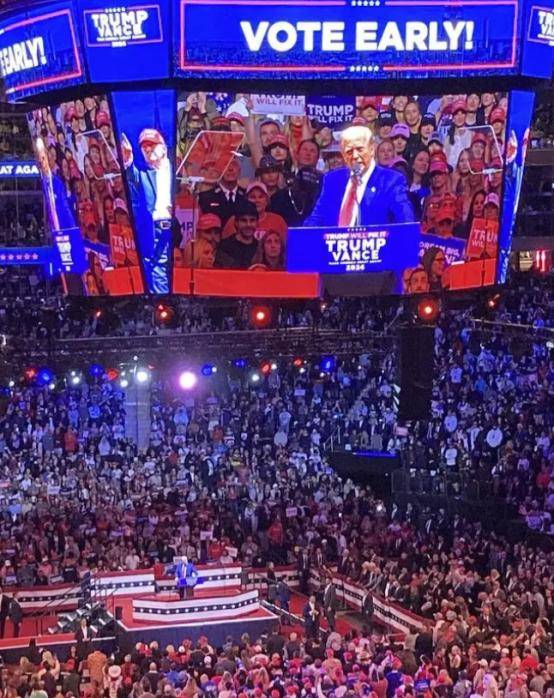 255:219！摇摆州全翻红，特朗普胜券在握？拜登骂“川粉”是垃圾