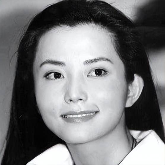 2009年李珏身穿婚纱下葬“情场浪子”汪雨：她穿婚纱最美(图9)