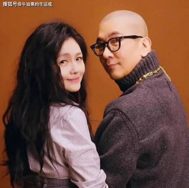 原创            大S具俊晔合体亲脸表情娇羞，高调发文秀恩爱，大S状态引热议