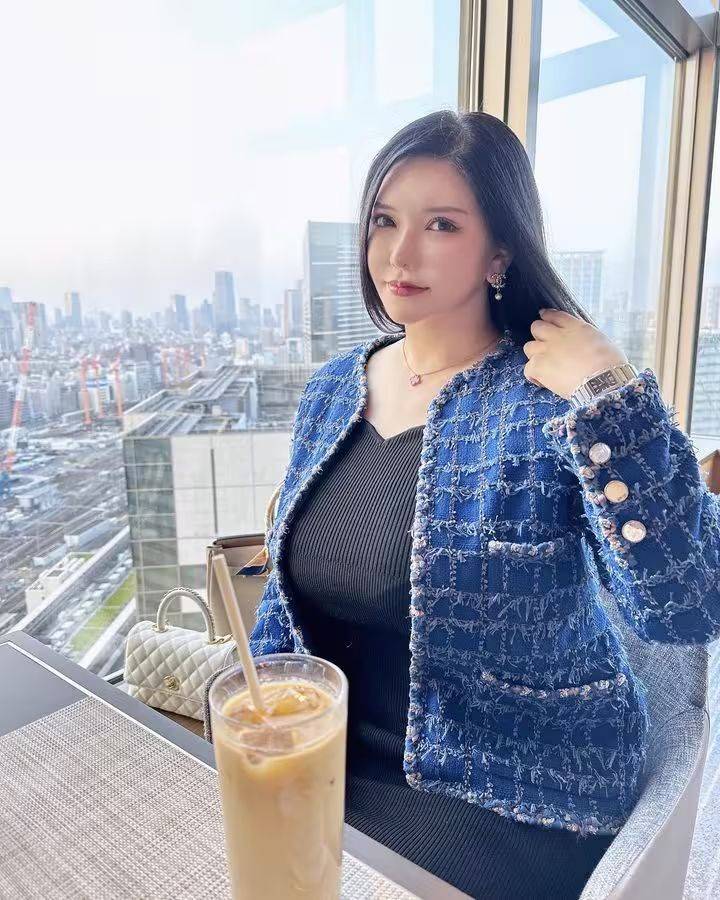 原创            人类最强Body， 引退7年的冲田杏梨回归？新作直冲销量榜第一！