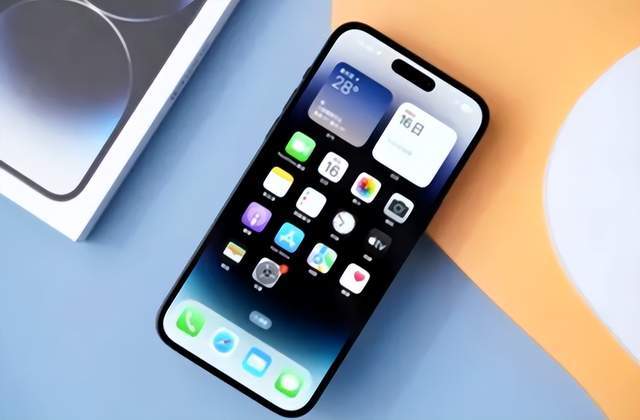 原创             都说不买iPhone，结果热销top10被苹果占半数，真正遥遥领先