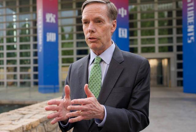 卸任之际,美驻华大使指导特朗普:要拿80%的精力应对中方竞争 卸任之际,美驻华大使指导特朗普:要拿80%的精力应对中方竞争