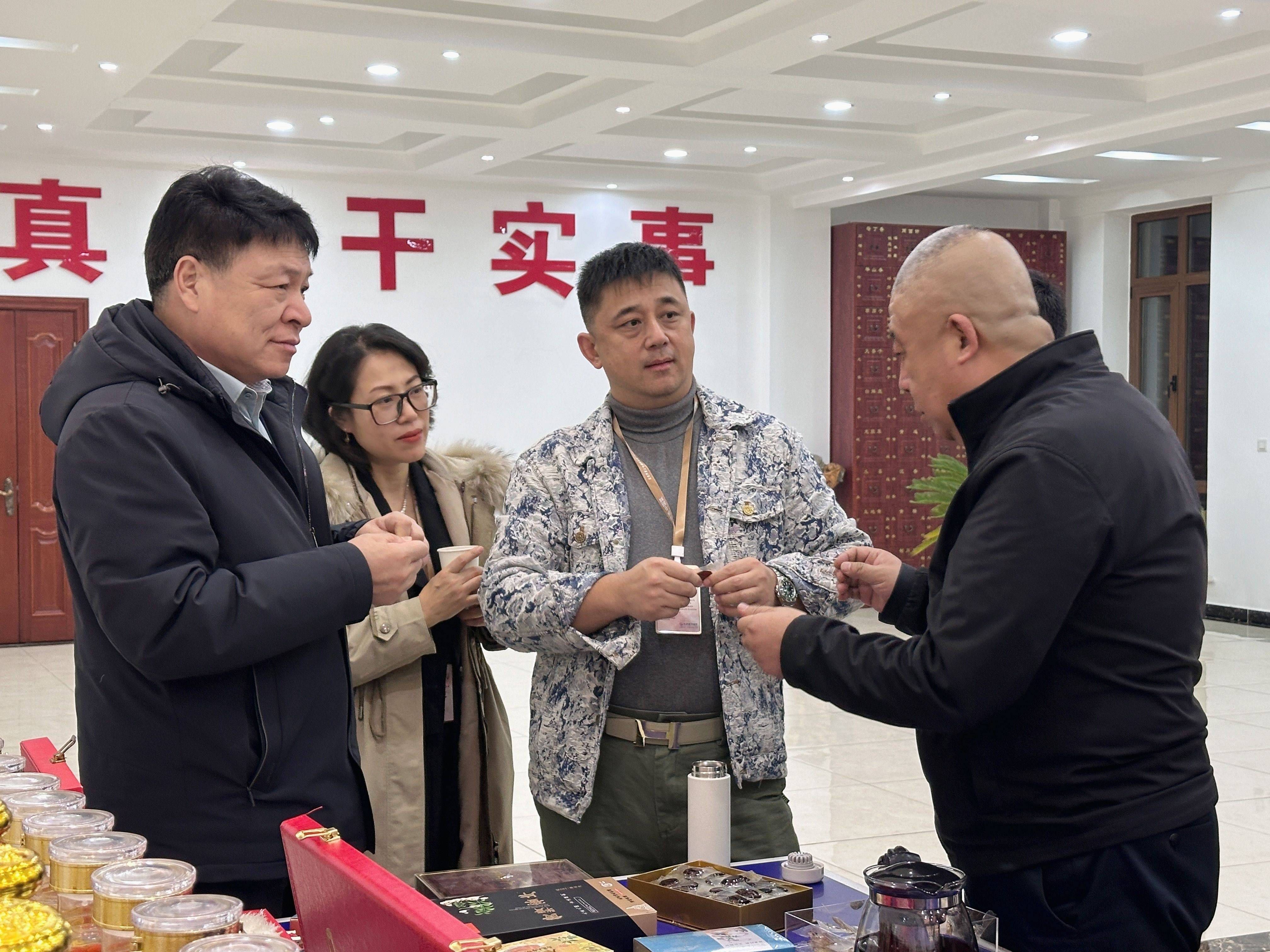 寰宇酒中邦菜邦际推选抗肿瘤新药研发官访问辽宁宇威药业谋医药康健财富新篇