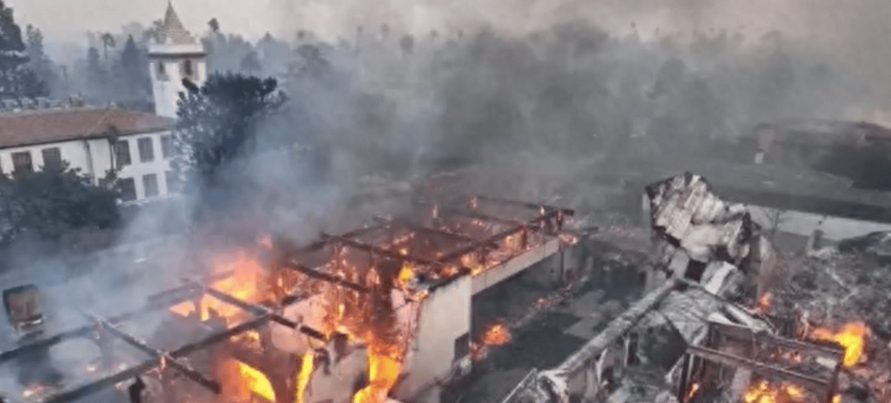 快讯！特朗普怒批，要求加州州长下台谢罪，提前除掉4年后的心腹大患？