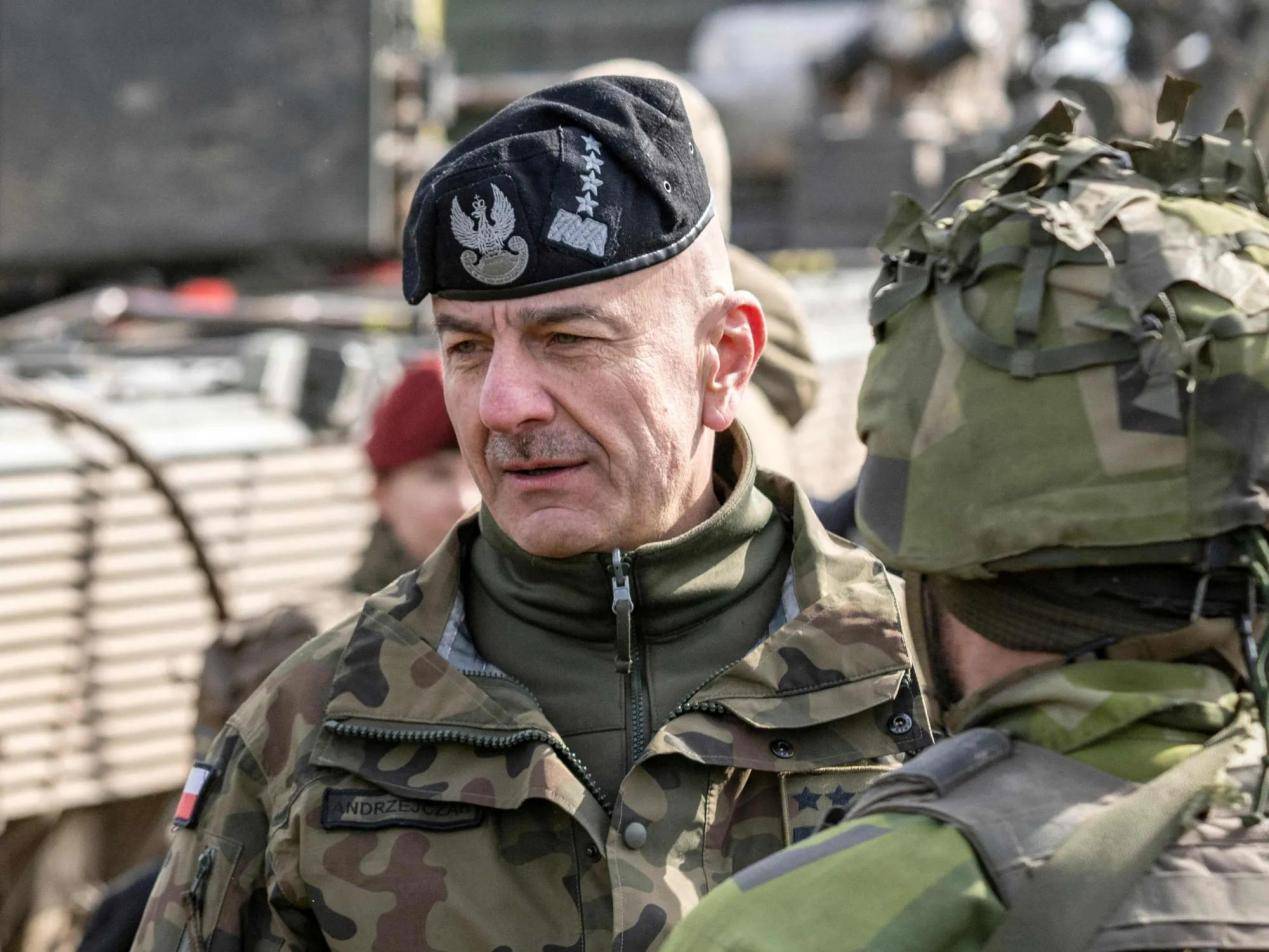 普京万没料到!泽连斯基刚妥协和谈,波兰宣布提高国防预算 普京万没料到!泽连斯基刚妥协和谈,波兰宣布提高国防预算