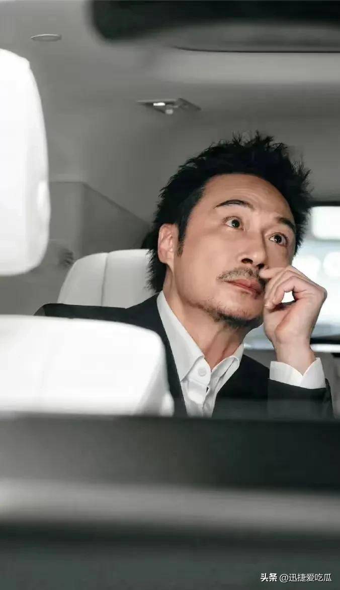 62岁吴镇宇颜值回春头JN江南官网发密到离谱痞帅形象杀疯了(图3)