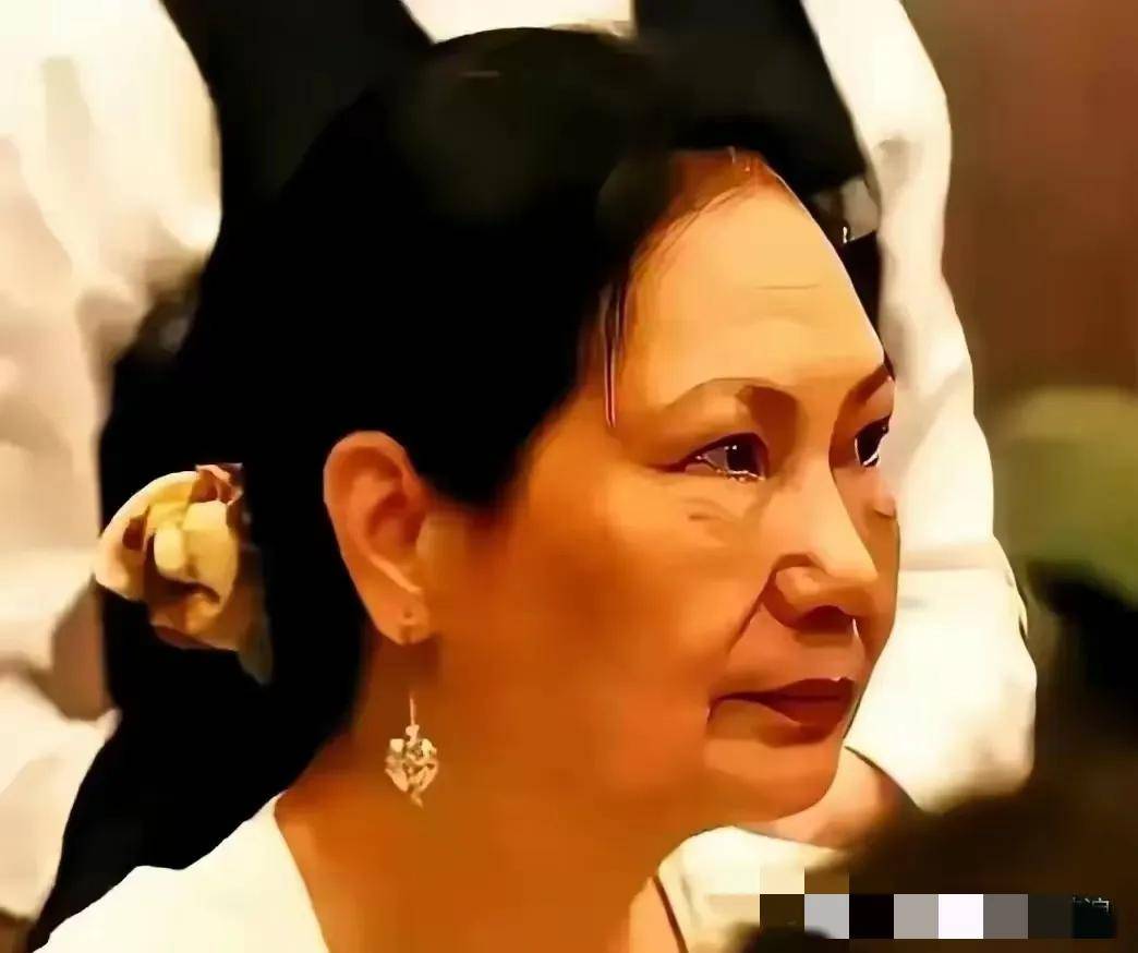 黄春梅回应具俊晔是否财产转移，知情人透露大s豪宅已多次抵押