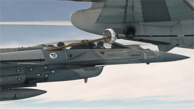 咔嚓一声,2架加油机裂开大缝!而美空军的大麻烦,才刚开始 咔嚓一声,2架加油机裂开大缝!而美空军的大麻烦,才刚开始