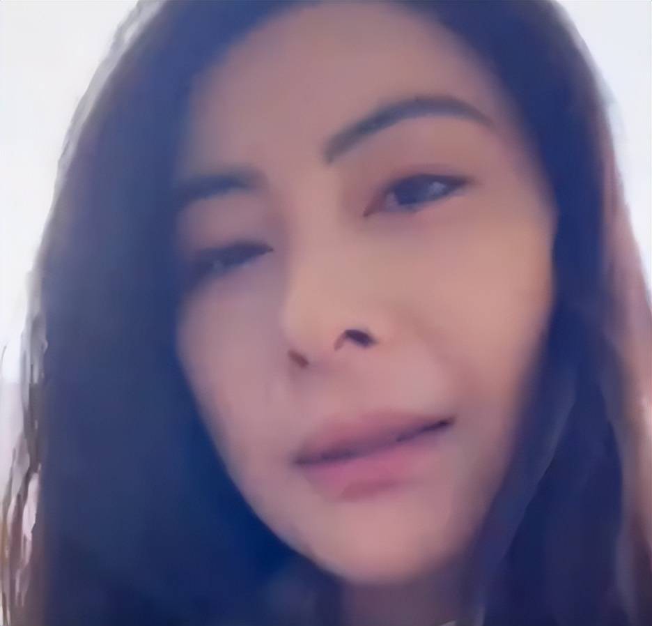 原创郭晶晶罕见晒三个孩子的照片：他们都长大了