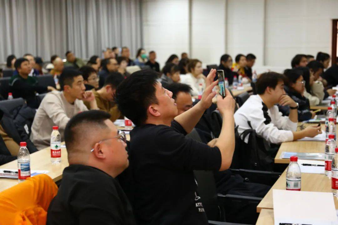辽宁家具行业“果博平台新版产品质量标准”宣贯培训会在沈阳召开(图4)