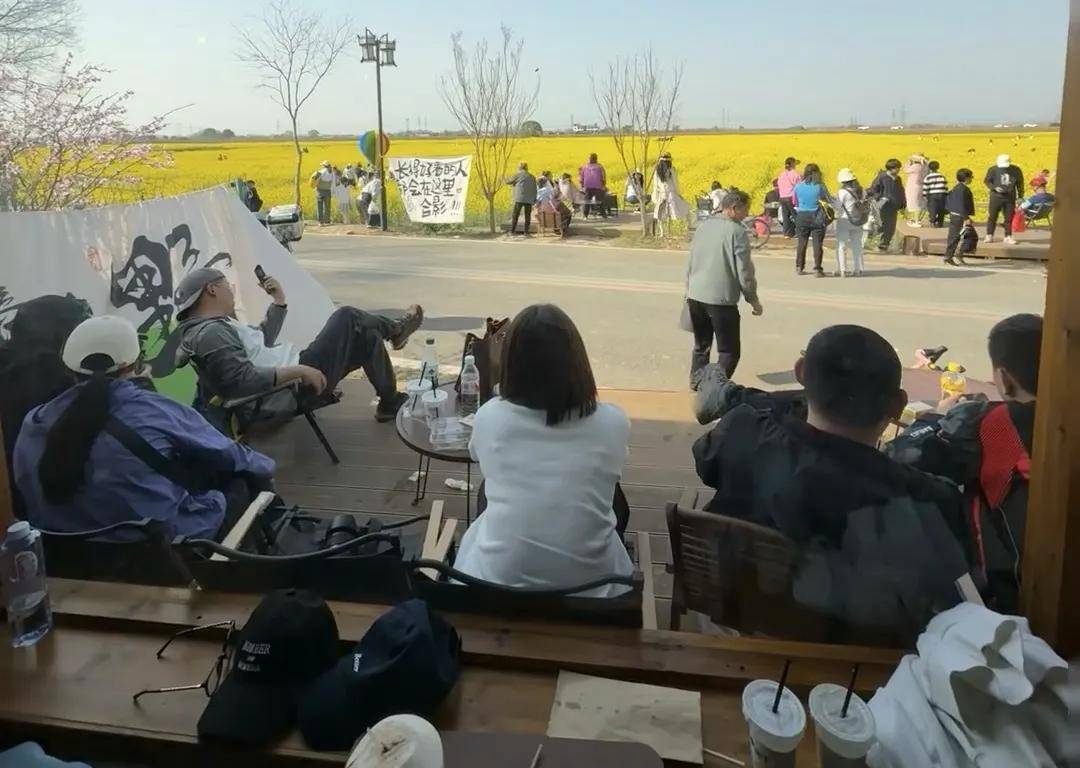 假期新热点上海白领驱星空体育车1小时也要买这杯咖啡(图5)