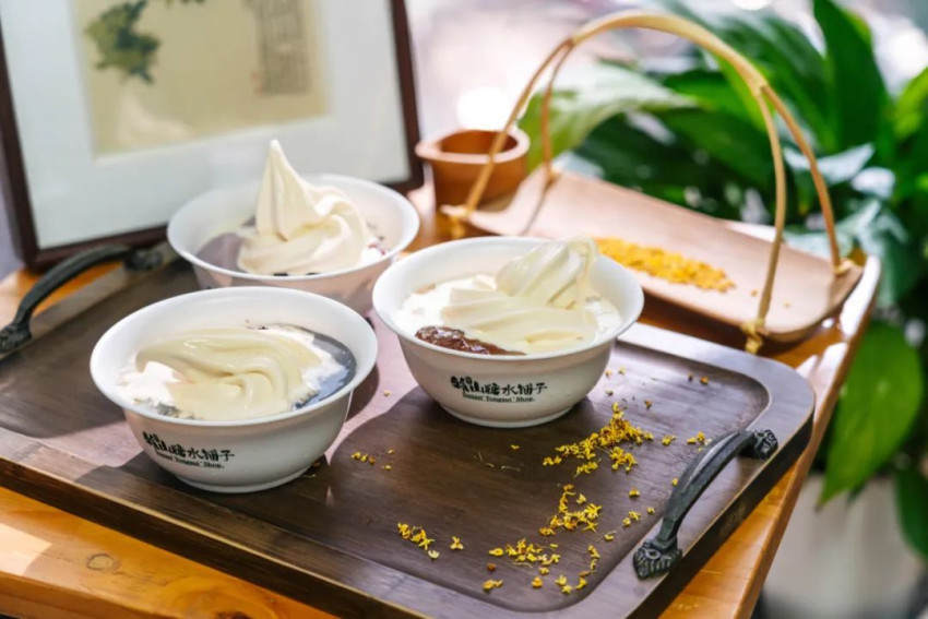 开云网址茶颜茶理沪上阿姨入局过气网红品类为何翻红成爆款？(图2)