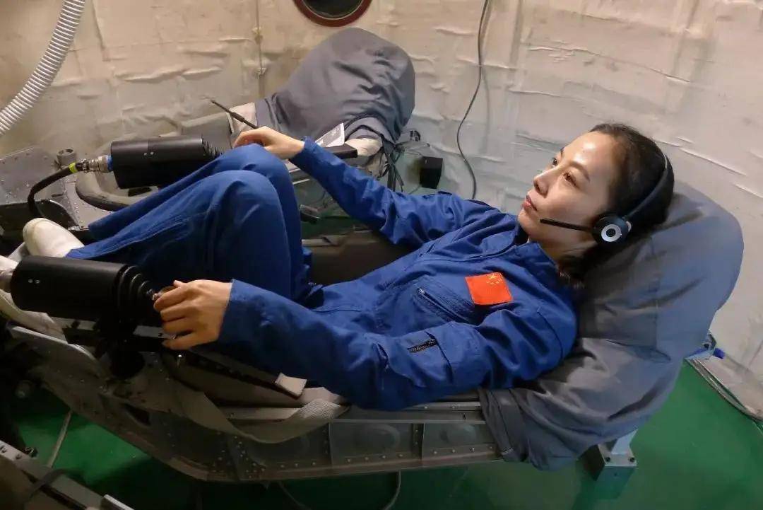 原创             女航天员飞往太空前，为什么要吃避孕药？这是为了防止发生什么？