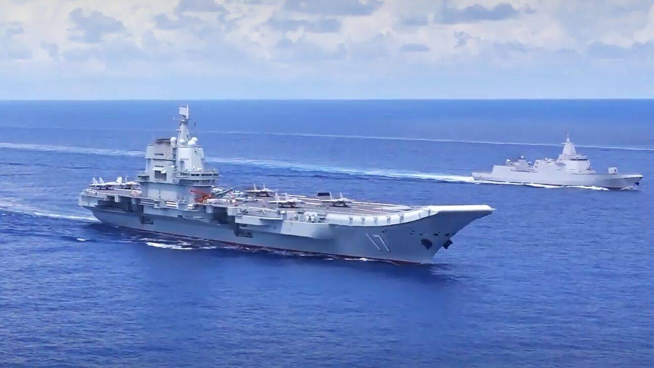 山东舰返航，美菲稍稍松了口气，四艘军舰突然出现，美军死心了