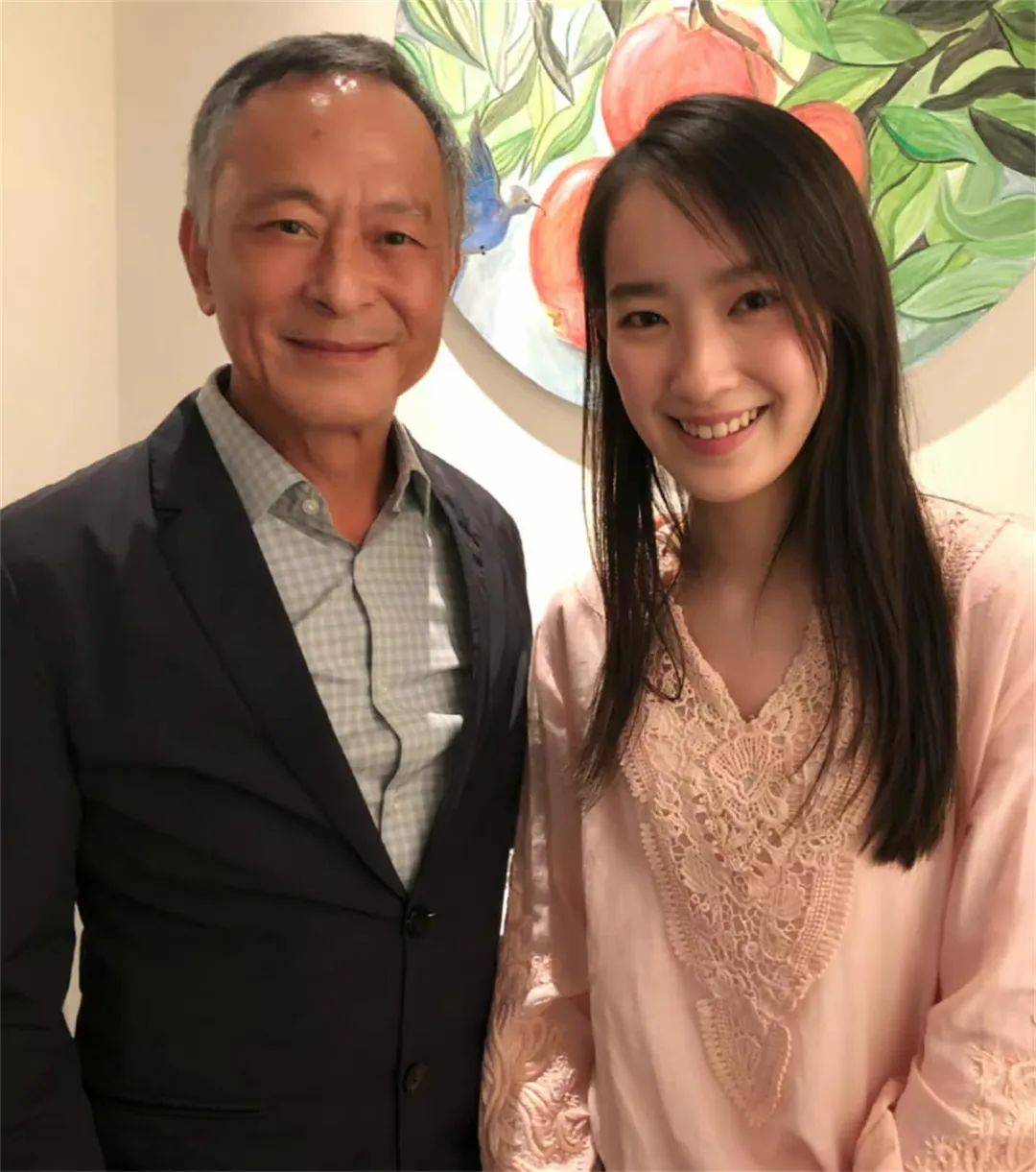 《水饺皇后》马丽的大女儿，香港“最美星二代”，妈妈是龚慈恩