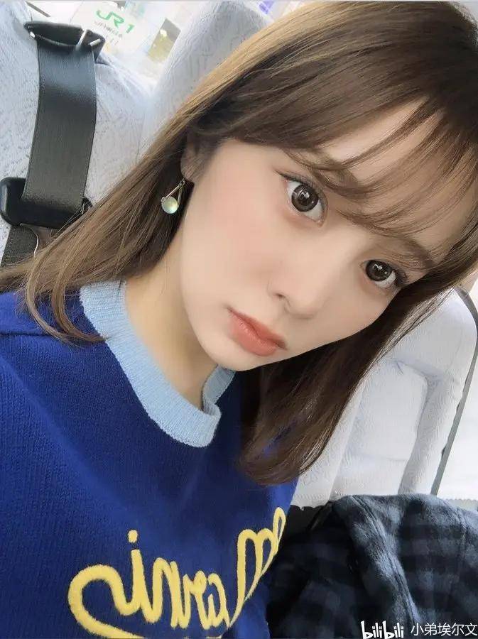 女神纯晒最新入手的游戏白滨希晒精致妆容美木雏乃晒甜美运动穿搭泉百华