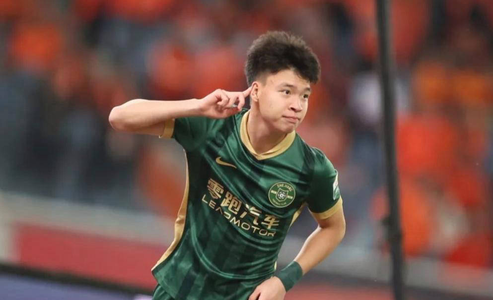 18岁的中超最佳射手王钰栋：留洋的挑战与机遇