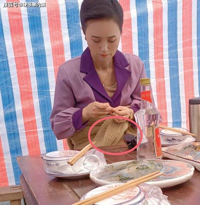 曝《造城者》群演公开朱媛媛临终前1个月照片，裹着肚子，状态催泪