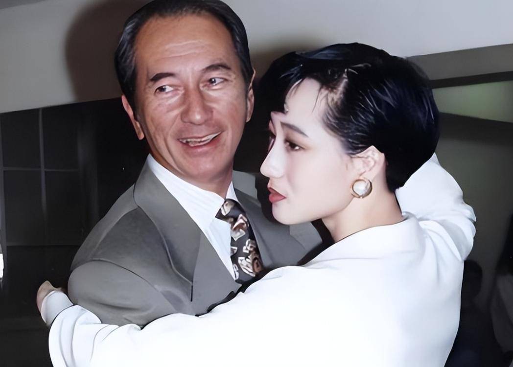 李连杰自称进入倒计时，重提当年港娱黑幕，要求利智日后低调行事