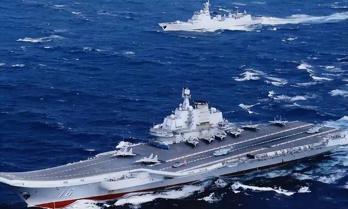 辽宁舰编队出海训练，两大细节很反常，台当局后知后觉冲自己来了