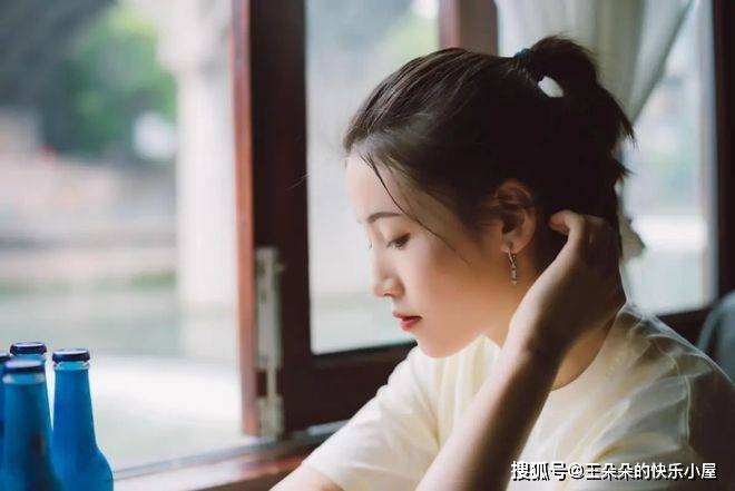 原创              情到深处，只有爱朋友们入骨的男人，才会有这4个“幼稚”的举动！