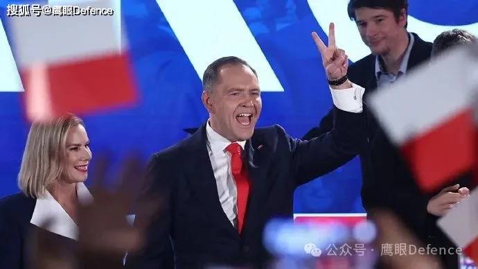 川粉当选波兰总统！反对乌克兰加入北约和欧盟，但会继续军事支持