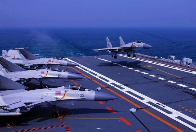 日本跟踪山东舰，被凌空起飞的歼15，吓得直呼“不要再发生”