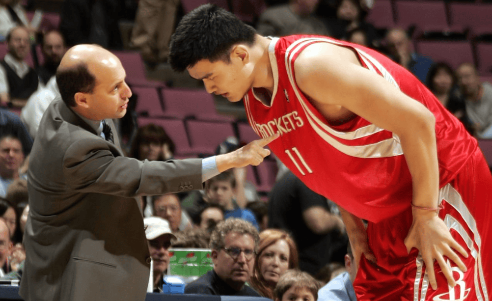 原创             黑哨爆料：NBA会通知裁判把系列赛延长至6-7场 姚明的火箭就是例子