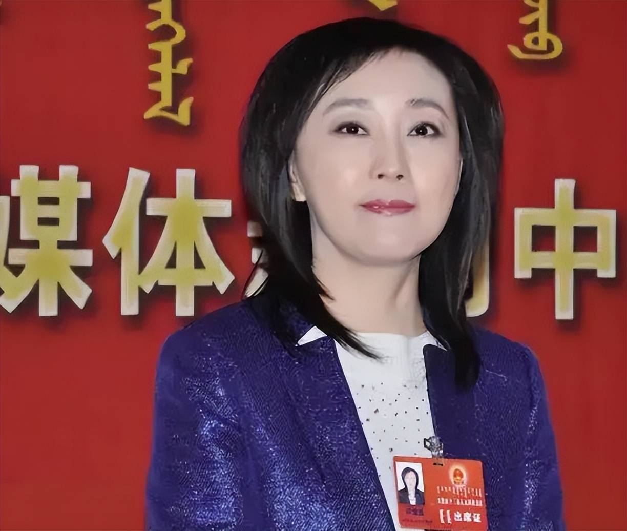 女市长许爱莲，敛财5亿加拿大20套房产，后台关系通天