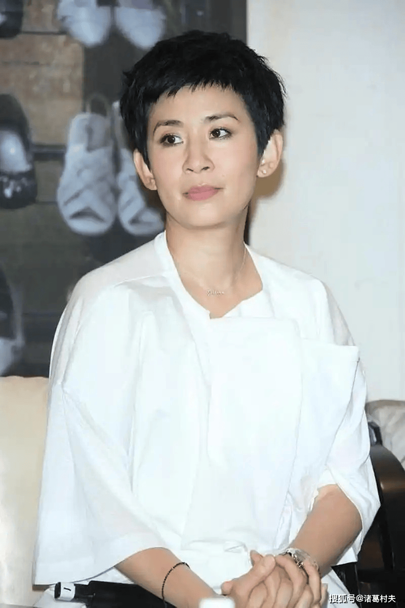 这谁顶得住！吴君如写真赏