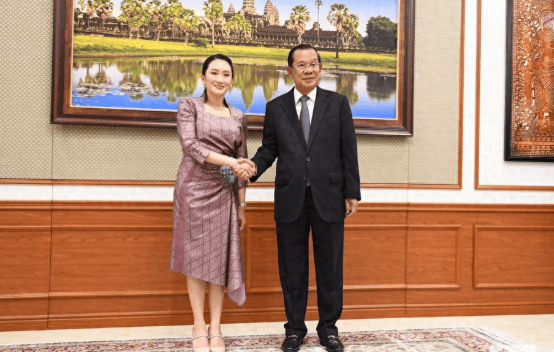 邻国要变天？佩通坦忙中出了大错，恐将提前下台？柬埔寨一举引爆舆论