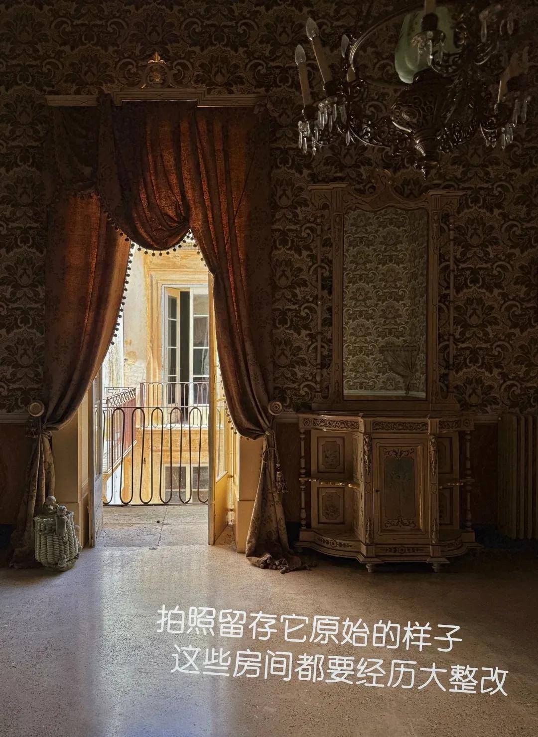 陈赫前妻许婧在意大利买宅子，民宿开到美洲，外国帅老公替她看店