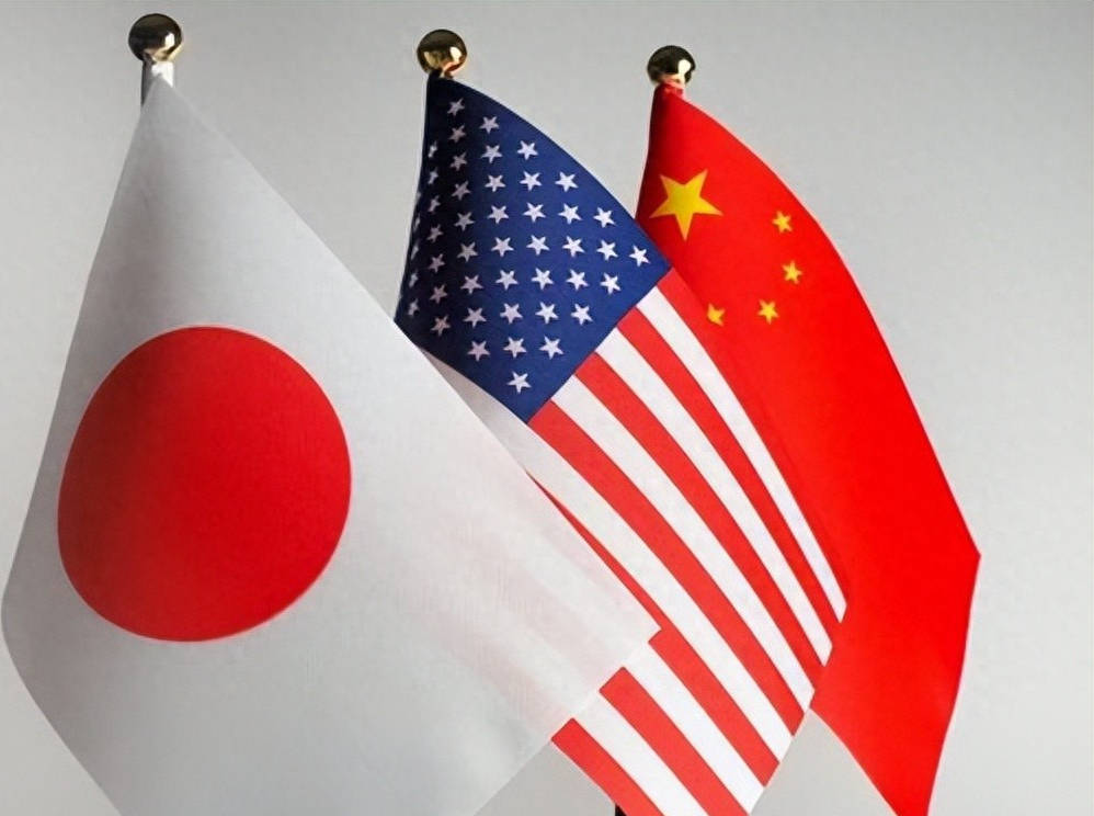 中日军机公海交锋，日本吃亏后，日舰过航台湾海峡，想找回场子？