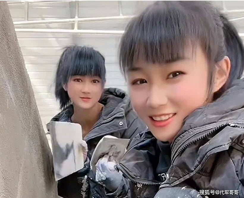 又一位25岁美女网红被曝去世！常穿牛仔裤干活，死因成谜让人唏嘘