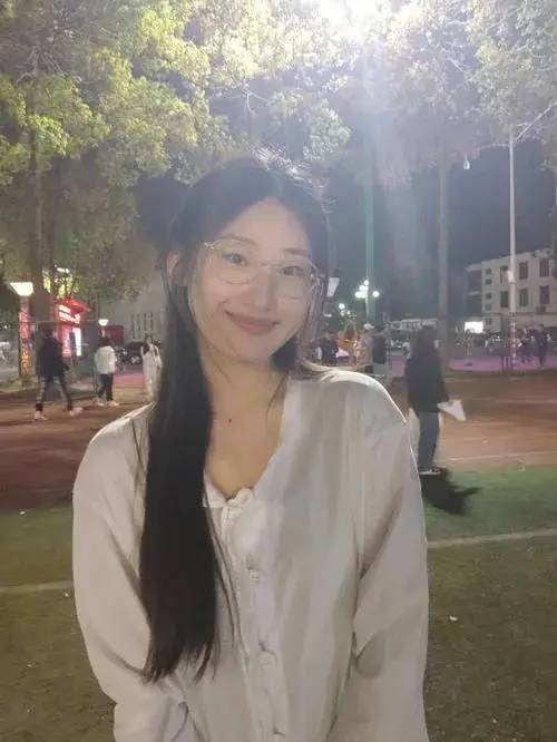“终究辜负了期待”，武亦姝宣布去牛津读博，毕业论文令人惋惜