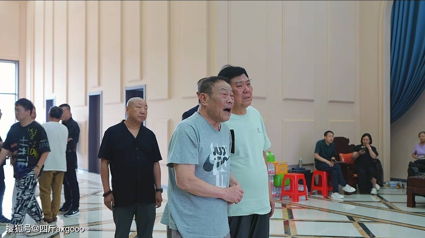 曝王为念聊天记录，为杨少华葬礼转账 5000，疑“打脸”杨议不收钱